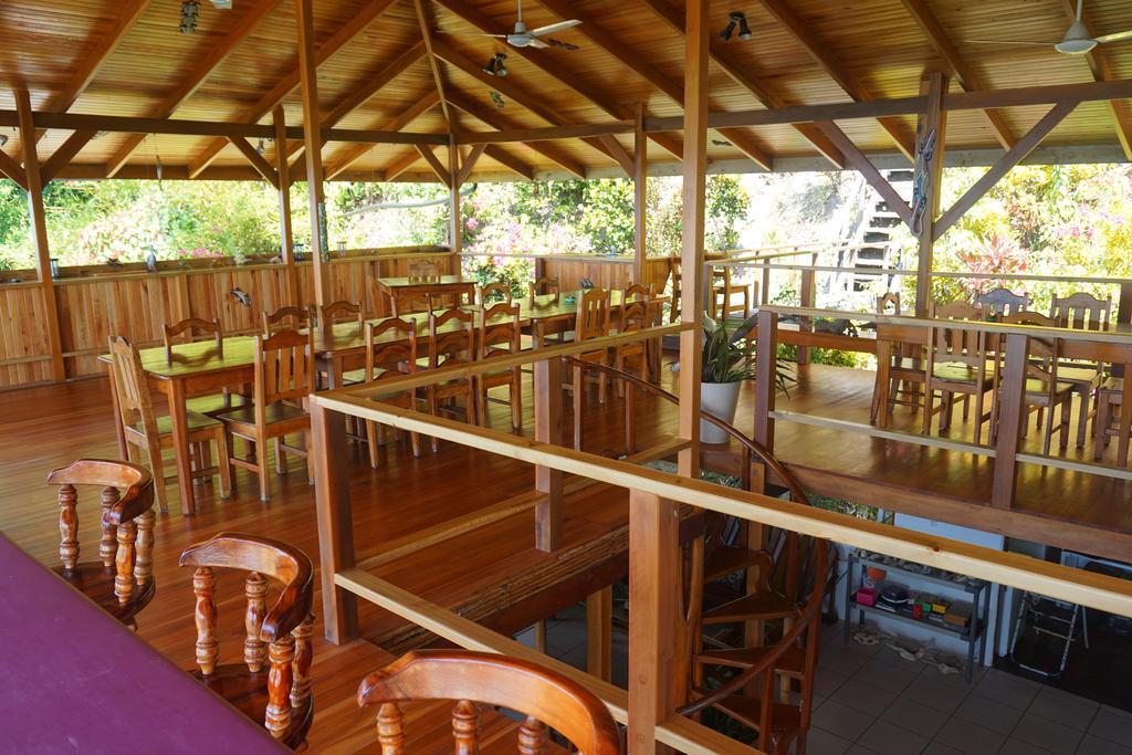 Lookout Inn Beach Rain-Forest Eco Lodge Carate エクステリア 写真