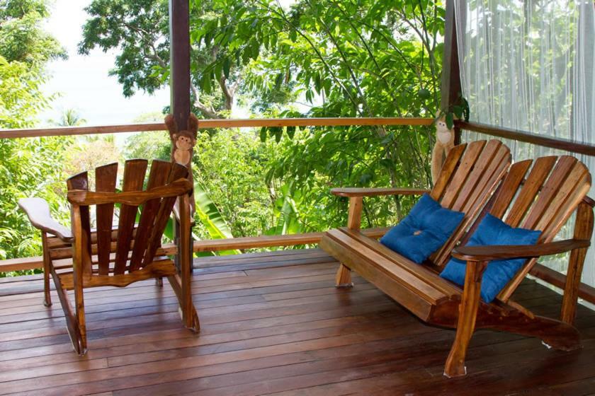 Lookout Inn Beach Rain-Forest Eco Lodge Carate エクステリア 写真